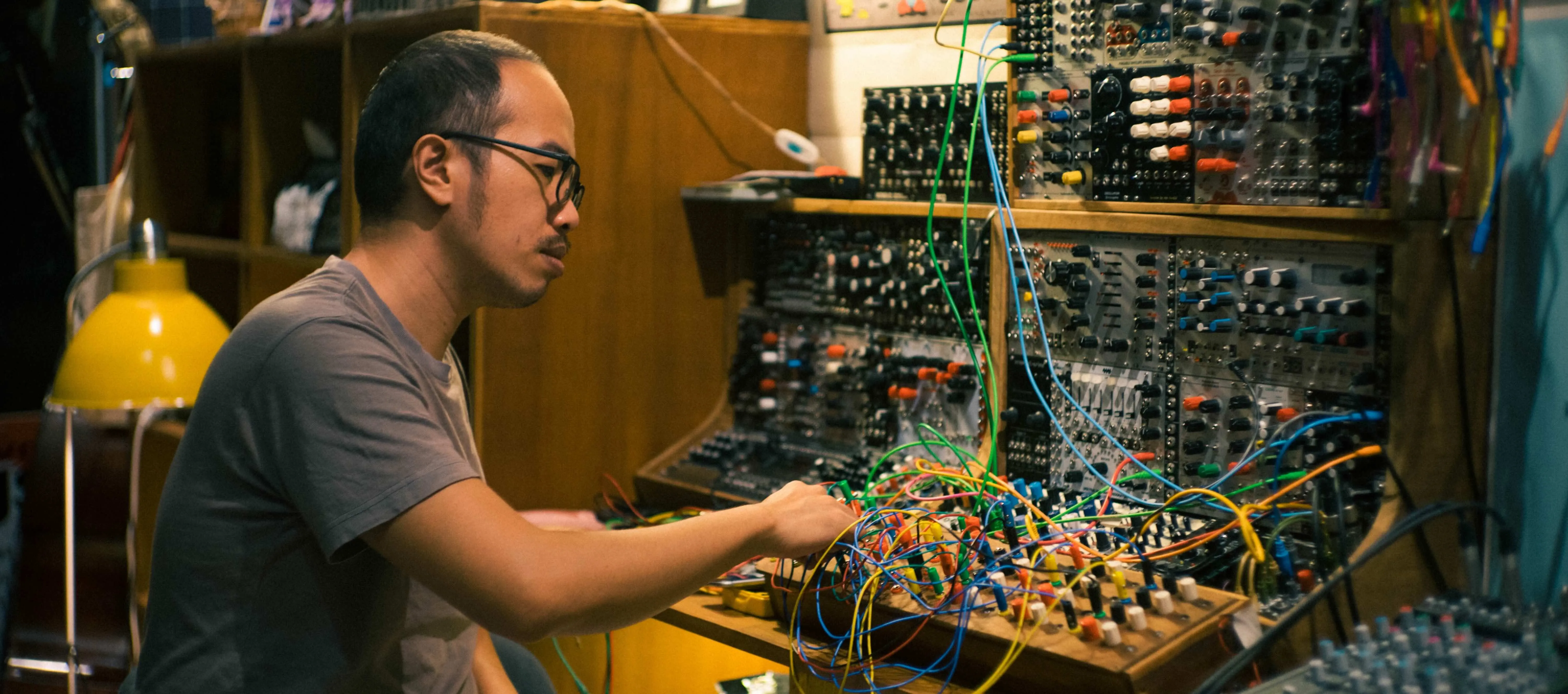 ip-modular-pose1